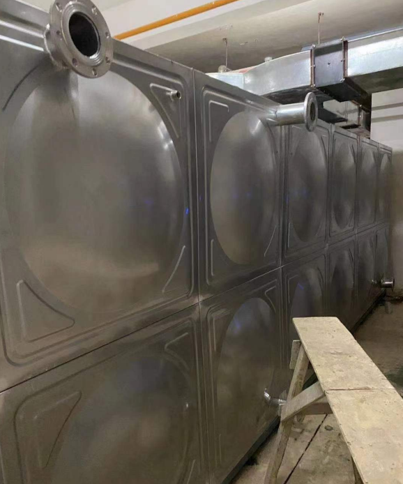 马鞍山日常维护不锈钢水箱的流程是怎样的
